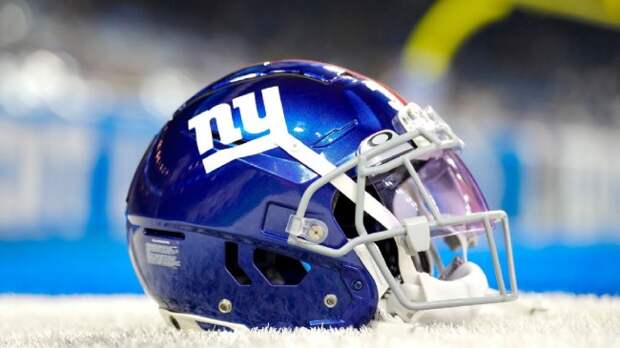 NY Giants helmet