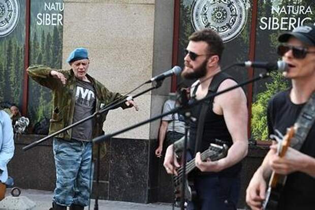 И чтоб без мата: уличным музыкантам в Краснодаре теперь придется согласовывать с мэрией содержание песен