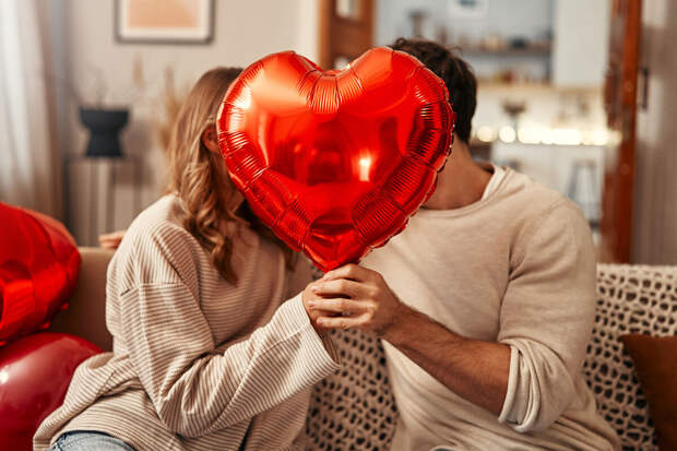 Врач Булах: дорогой подарок на 14 Февраля может быть безличным и обидеть