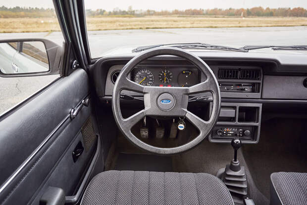 Форд Таунус 2.0L VIP