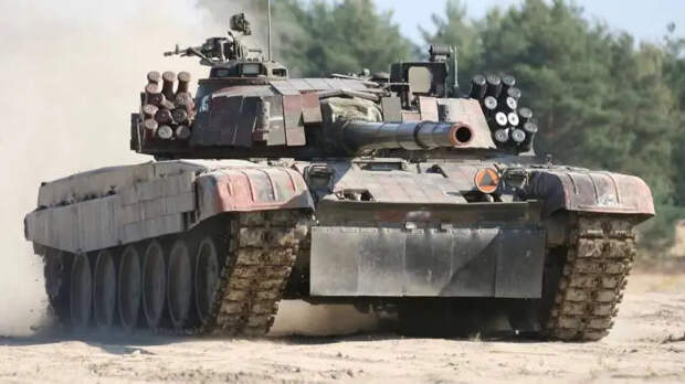 Дуда: Польские танки наступают в Курской области, помогая «защищать Украину»