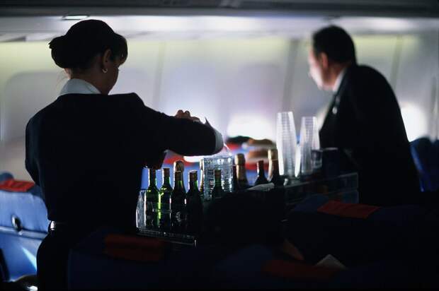 «Слишком занят сексом»: как частная жизнь пилотов больших авиакомпаний превращается в серию скандалов