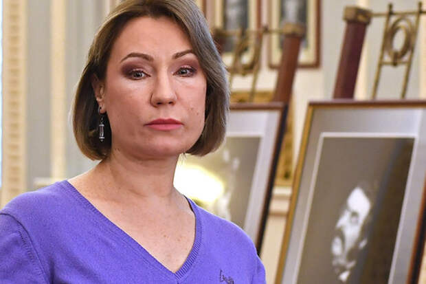 Актриса Тумайкина назвала удачей возможность работать с выдающимися артистами