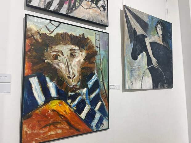 В центре культуры «Рекорд» открыли выставку «Все это – цирк»