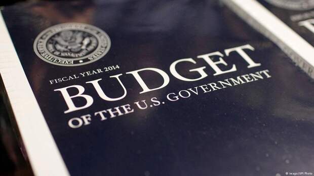 Дефицит бюджета США побил шестилетний рекорд