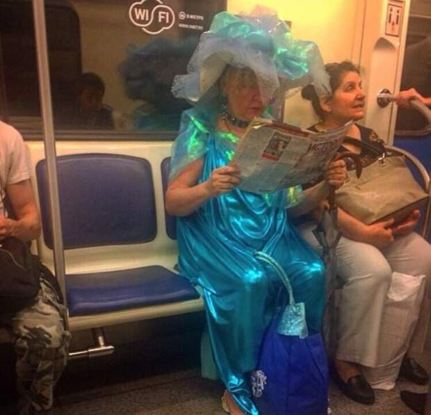 20 «модников» из метро, которые не привыкли смотреть в зеркало перед выходом на улицу