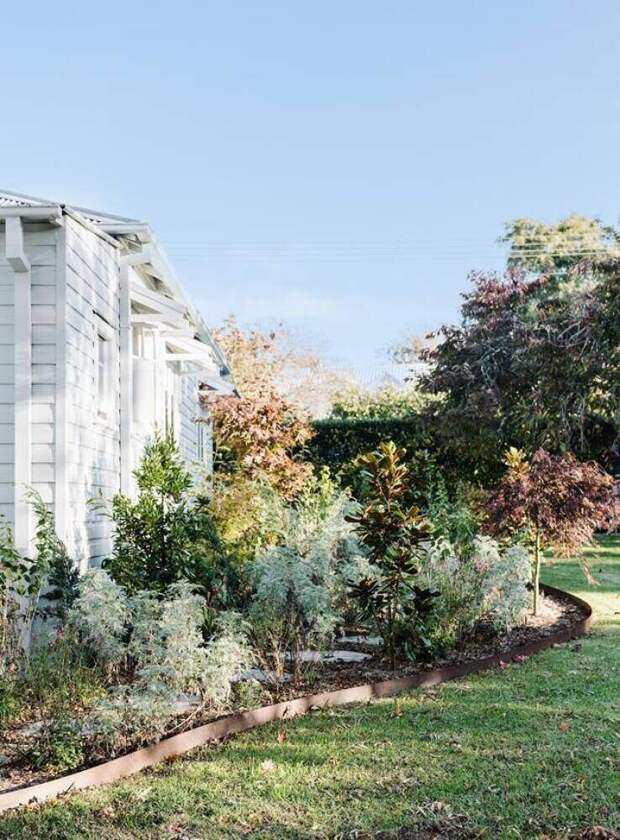 Жизнь часто забрасывает нас довольно далеко от тех мест, где мы родились и провели своё детство.-2-2