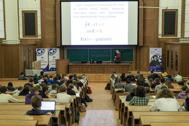 Граждане недружественных стран стали чаще приезжать в Россию с одной целью
