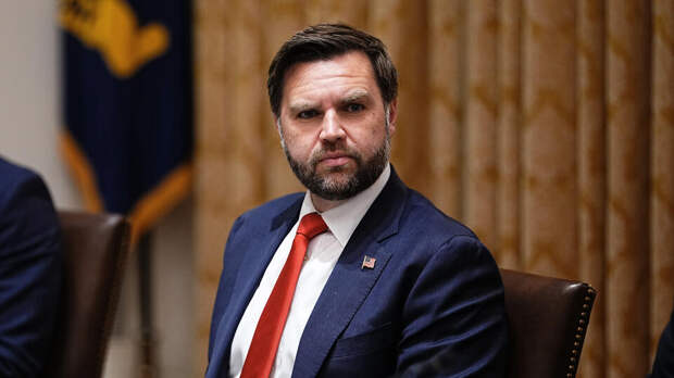 Дебоширы разбили окна в доме вице-президента США