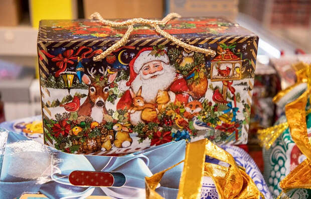 Тульский Роспотребнадзор забраковал 3 кг сладких новогодних подарков в конце 2025 года