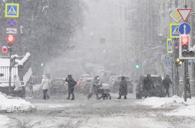 Москвичей призвали массово пересесть на метро