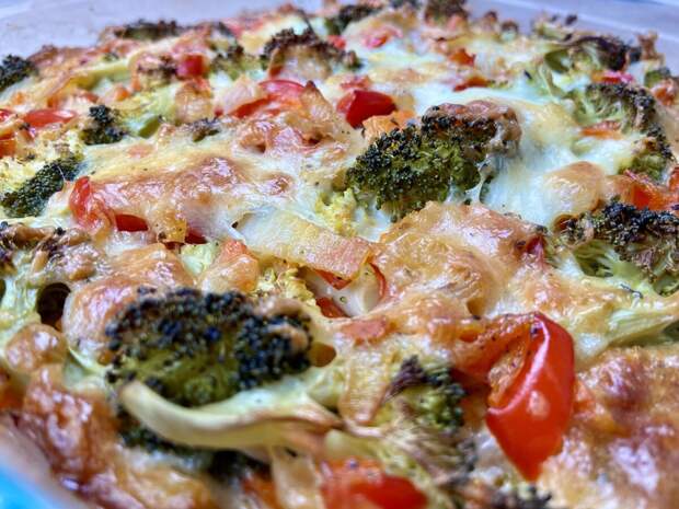 Ох, какую вкуснятину я для вас сегодня припасла! Тот самый случай, когда блюдо и красивое, и вкусное, и сытное, но не тяжёлое и очень, очень полезное!-8-3