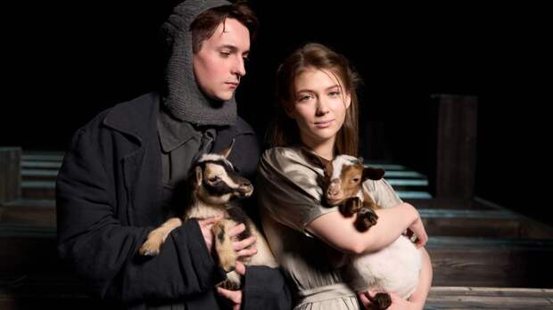 В Тобольске прошла премьера Театра Наций «Пастух и пастушка»