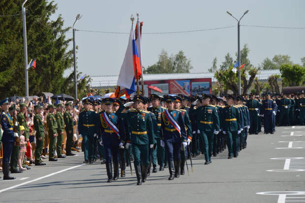 В Омском филиале Военной академии материально-технического обеспечения состоялся выпуск офицеров и прапорщиков