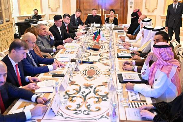 Премия Тукая станет международной? Первый день визита Раиса РТ в Саудовскую Аравию