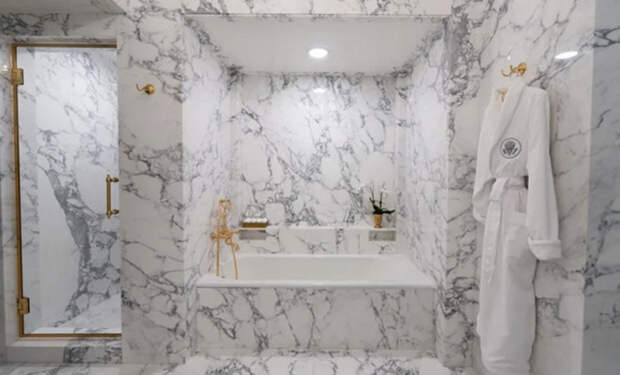 3 туалет трампа