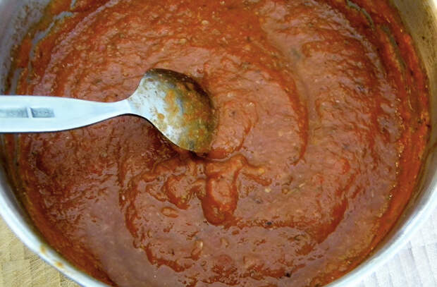 Острый соус подходит ко всему: готовим на кухне и забываем про кетчуп