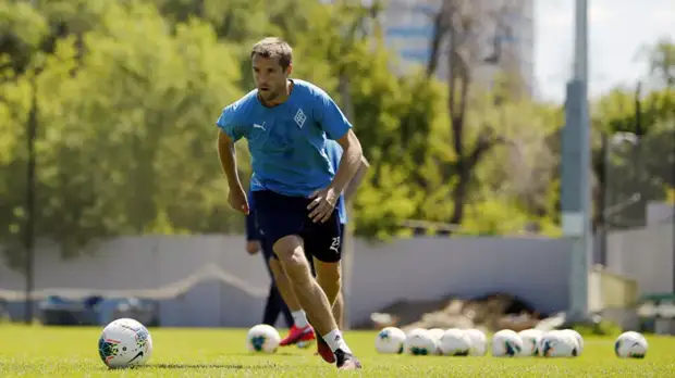 Комбаров возмутился работой VAR в российском футболе