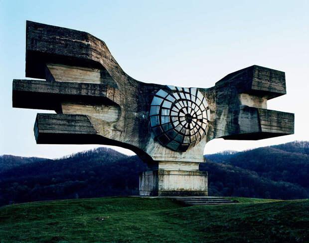 Мемориалы бывшей Югославии