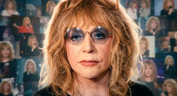 Без "холопов" и "рабов" всё-таки не сможет: Пугачёва продлила личные бренды в России до 2036 года