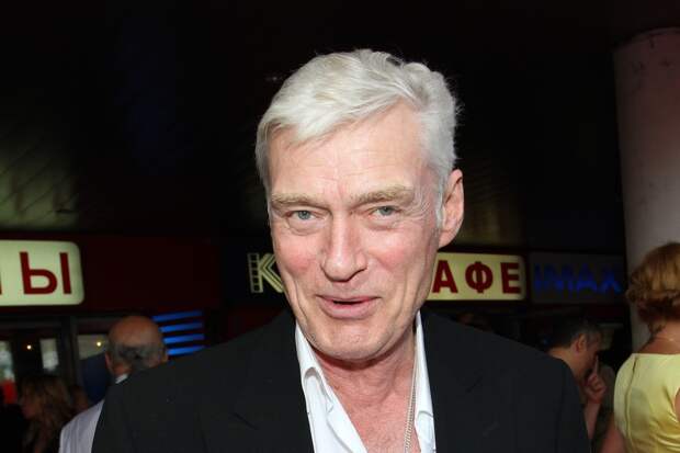 Актер Борис Щербаков рассказал о самочувствии после тяжелой операции