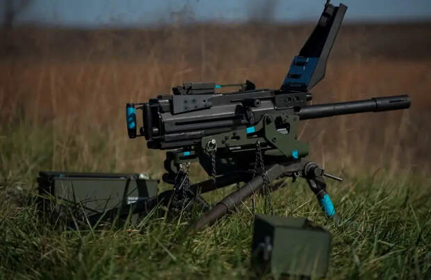 Опубликованы кадры уничтожения автоматического станкового гранатомёта Mk.19 ВСУ трофейными боеприпасами от того же оружия
