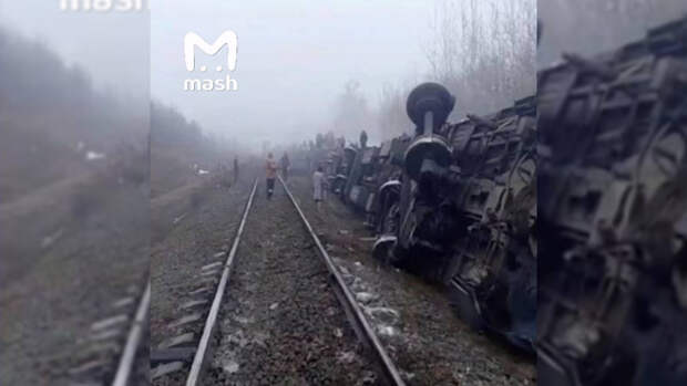 Появилось видео с места схода вагонов пассажирского поезда в Ульяновской области
