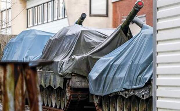 Украина — НАТО: Шлите оружия больше, мы его успешно продадим!