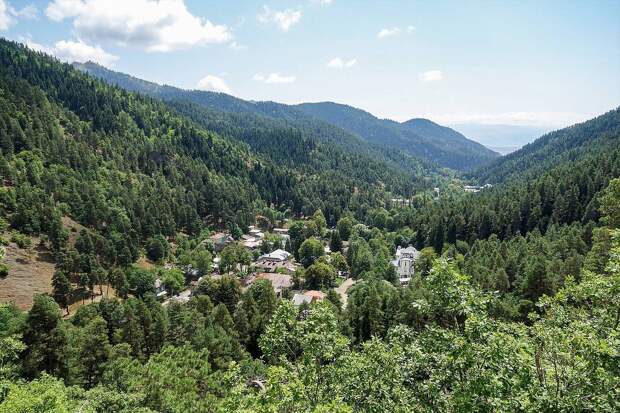 В Грузии запретили летать над резиденцией «фактического лидера» страны