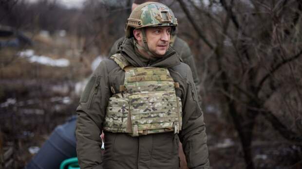 Зеленский назвал «игрой мускулами» наращивание войск РФ у границ Украины