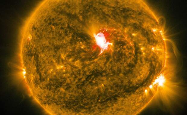 К концу недели до Земли дойдут два мощных удара солнечной плазмы