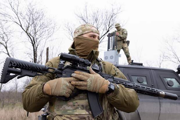 Аксёнов: в зоне СВО и в тылу бойцы радиоэлектронного фронта решают задачи особой важности