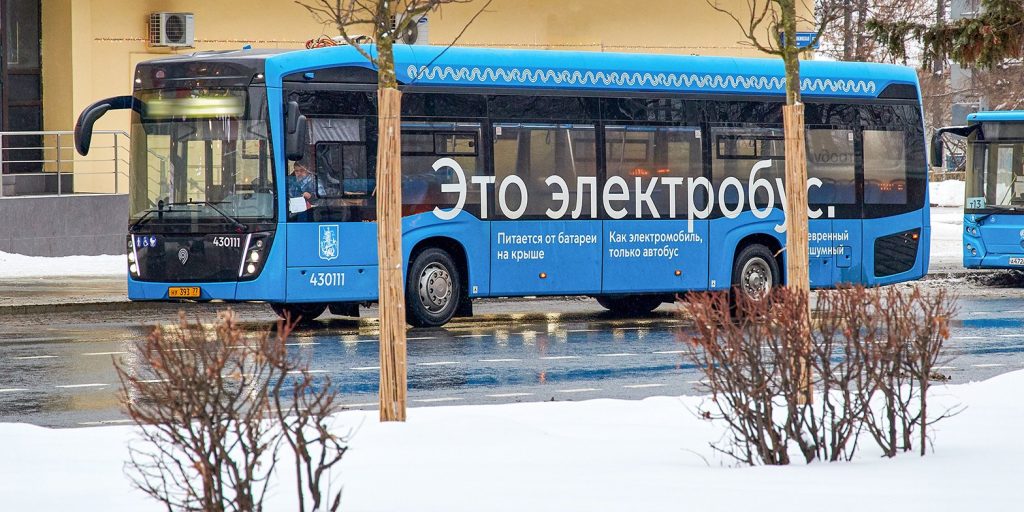 На двух автобусных маршрутах в Ростокине стали работать электробусы