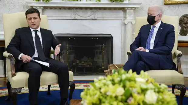 На Украине заявили, что переговоры Байдена и Зеленского запланированы после 23:00 мск