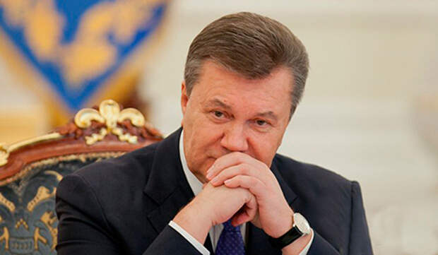 СССР развалили с самого верха , а Януковича окружали предатели !