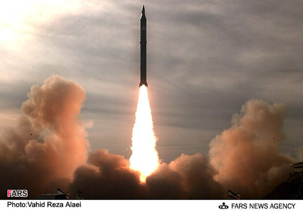 "Орешник" по-ирански - ракета "Саджиль" несет несколько БЧ весом в 100 кг