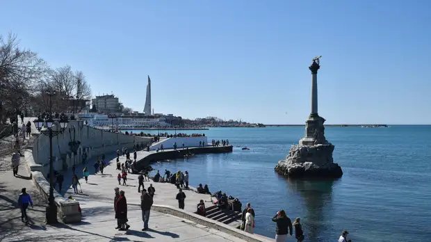 Путин заявил, что Хрущёв «зачем-то подарил» Крым Украине