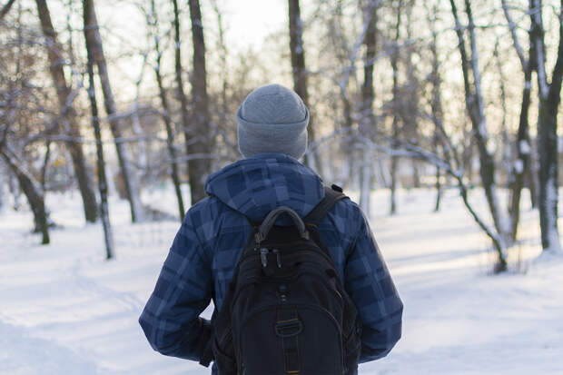 Врач рассказал о влиянии привычки сидеть на холодном на мужское здоровье