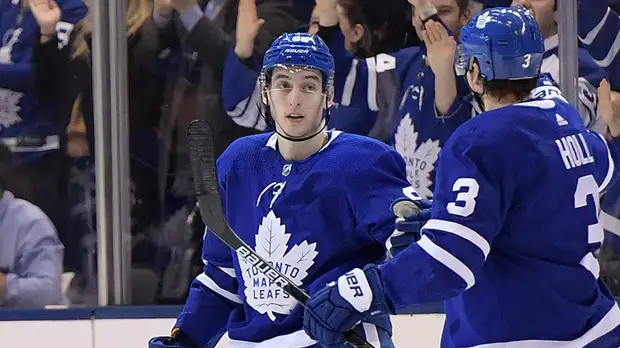 «Торонто» обыграл «Рейнджерс» в НХЛ, Михеев набрал два очка