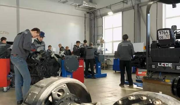 В Тюмени ведётся работа по расширению кластеров "Профессионалитета"