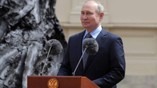 Владимир Путин обратился к российским спортсменам перед ОИ-2022