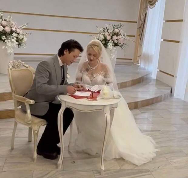 В Туле сыграли первую свадьбу 2026 года, объединив сердца тулячки и корейца