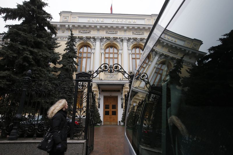 ЦБ РФ установил курс евро на сегодня в размере 87,0576 руб.