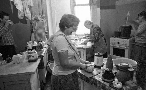 Насколько дружно жили в коммуналках СССР. Фото © ТАСС / Иванов Олег 