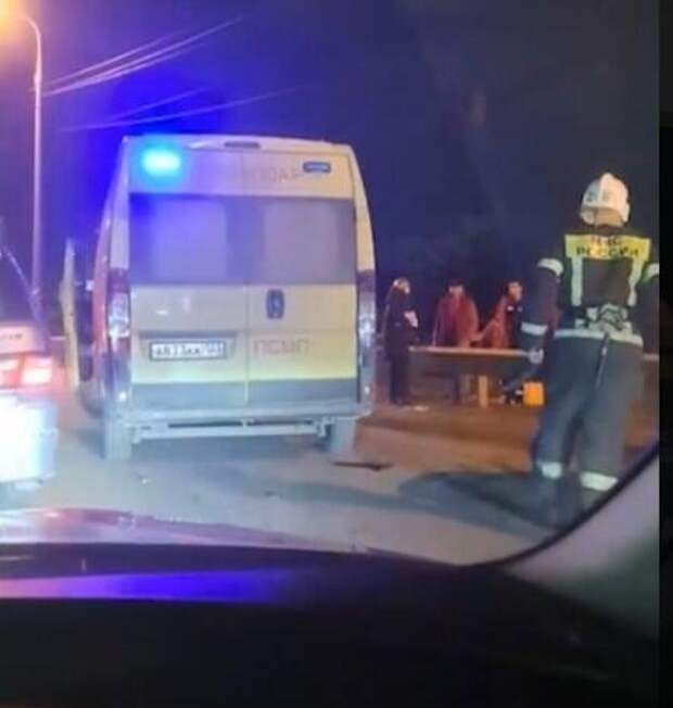 В массовом ДТП с автобусом в Краснодаре пострадали 8 человек, в том числе двое детей