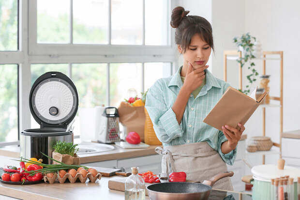 Более трети мужчин готовят своим женщинам несколько раз в неделю