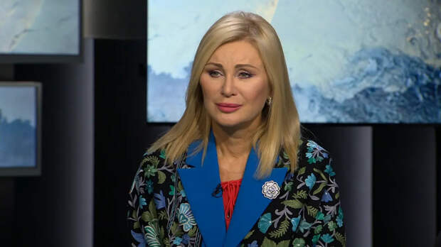 Охрана не пустила певицу Вику Цыганову в Госдуму