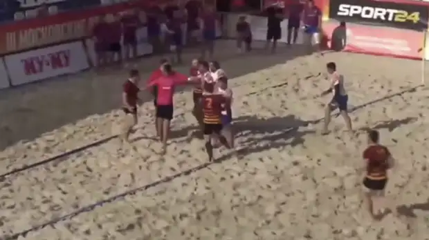 На ЧР по пляжному регби произошла массовая драка