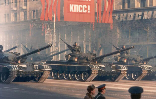 Танкам Т-72А увеличили «пенсионный возраст»: теперь их тоже переделывают под Т-72Б3М