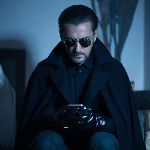 Эксперт Лубков: задача мошенников — ввести жертву в состояние, близкое к трансу